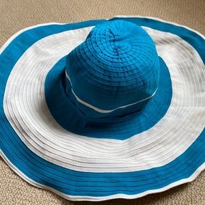 EUC turquoise/white grosgrain wide brim floppy sun hat